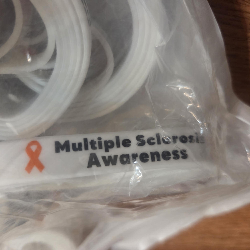Crowye 100 Pcs Multiple Sclerosis Awareness Bracelets